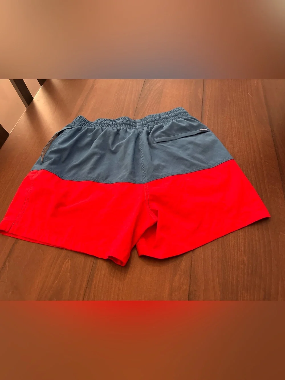 chubbies Two-Tone Slate Blue Red Swim Trunks 5.5 inseam